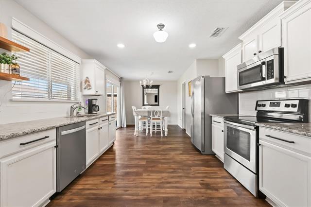 Building Photo - 115 Palomino Ln