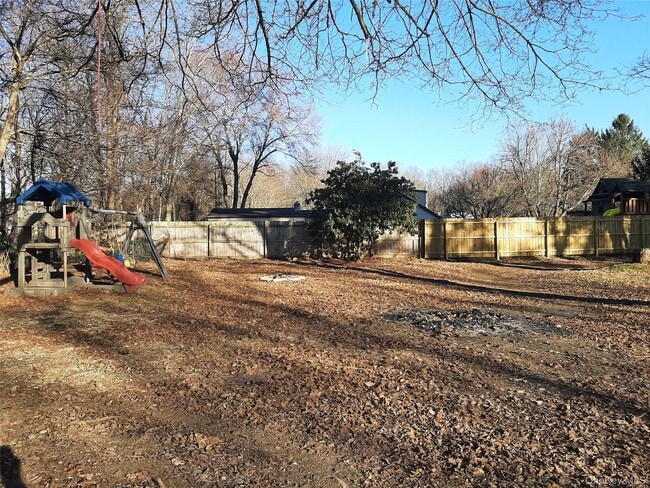 Building Photo - 1288 NY-9G