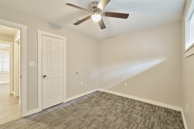 Building Photo - 309 S Magnolia St