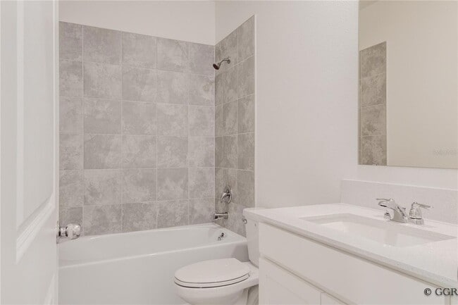 Building Photo - 3290 Laurent Lp