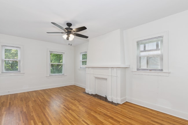 Building Photo - 209 S Belmont St