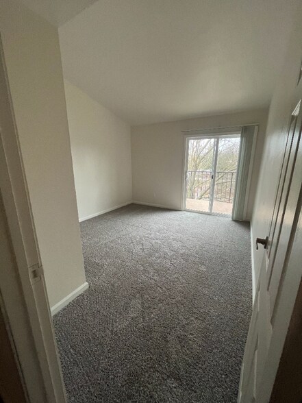Building Photo - 9237 Elk Grove Florin Rd