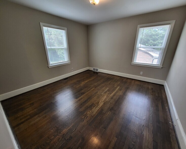 Bedroom 3 - 1324 Kenwood Street