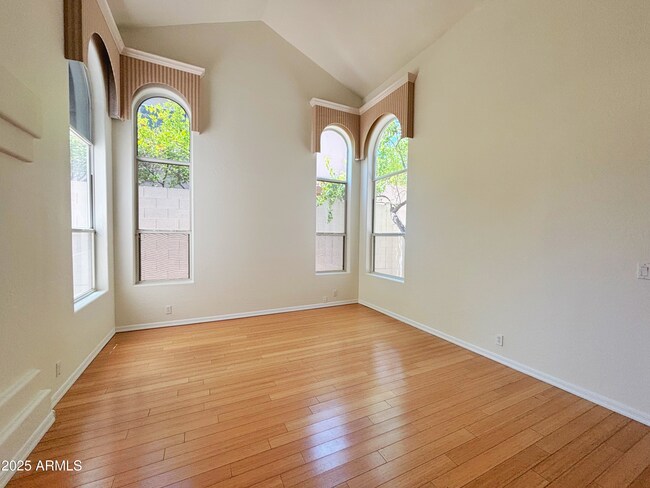 Building Photo - 3213 E Desert Flower Ln