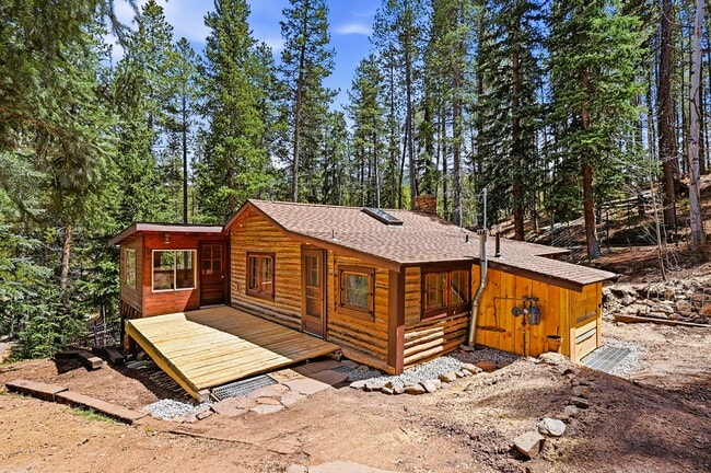Building Photo - 2299 S Beaver Creek Rd