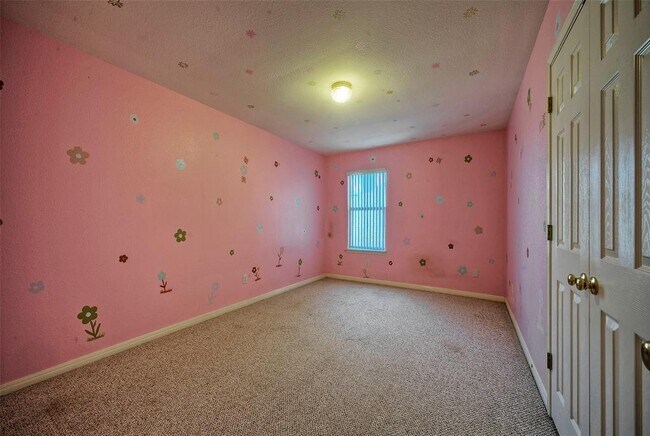 Building Photo - 601 Indian Run Dr