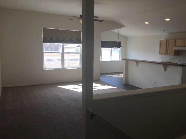 Building Photo - 805 Lakebrook Ct