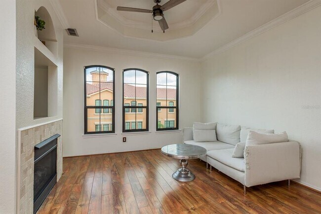 Building Photo - 2749 Via Cipriani