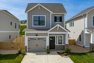 Building Photo - Extra Large Lot with Peaceful Nature View!