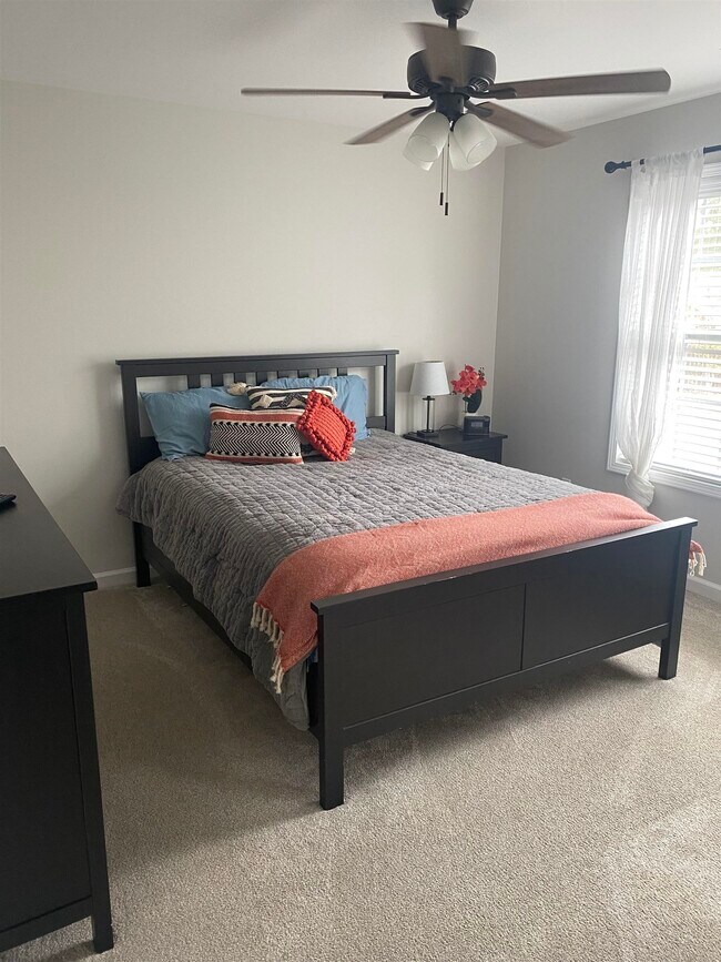 Building Photo - 500 Port Laz Ln