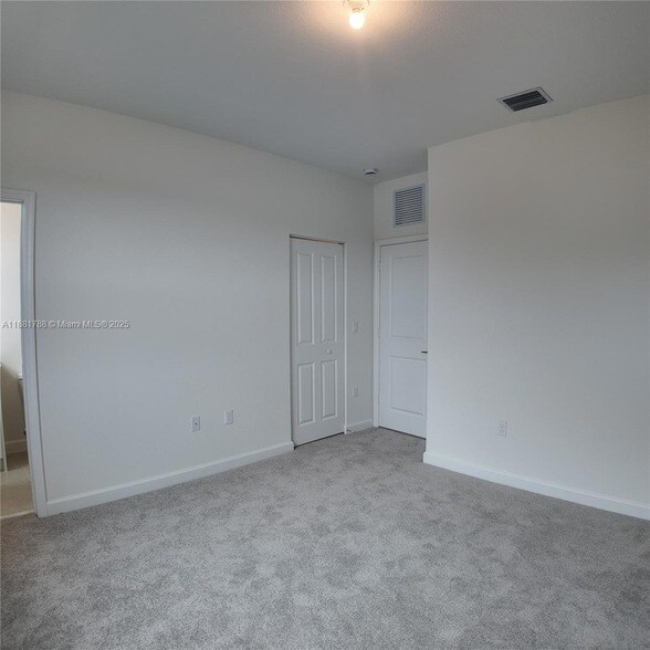 Building Photo - 35761 SW 178th Ct