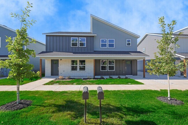 Building Photo - 5822 Grayson St