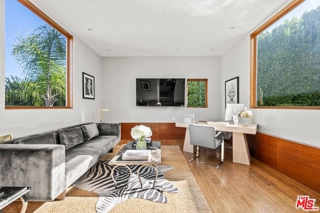 Building Photo - 2437 Apollo Dr