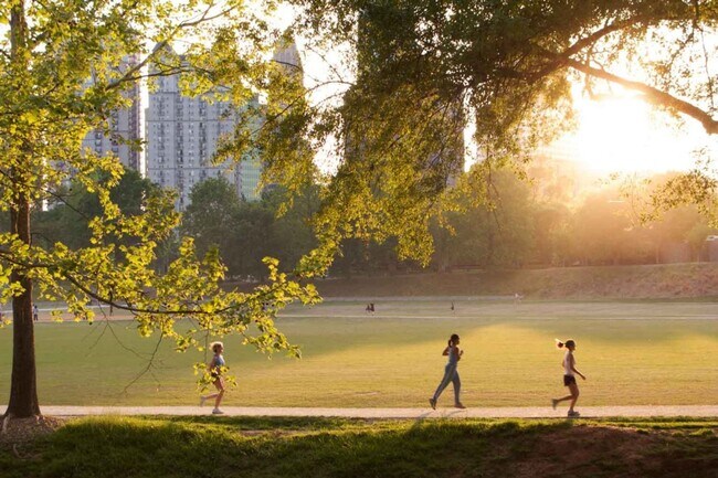 Building Photo - Live in the Heart of ATL! ~ 1 Bedroom ready January!