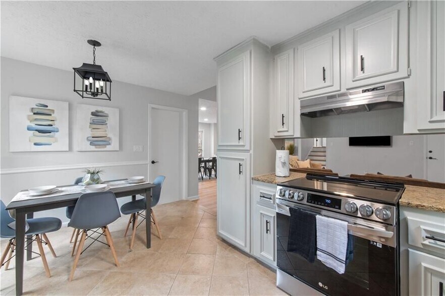 Building Photo - 2532 Hidden Hills Dr