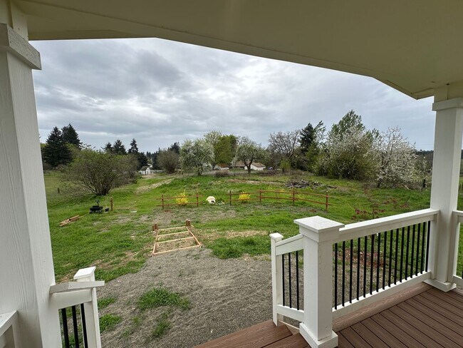 Building Photo - Brand New Single-Wide Home in Peaceful Yelm Setting!