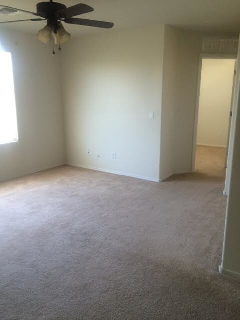 Building Photo - 2982 N Daisy Dr