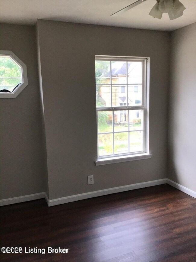 Building Photo - 2301 Howard St