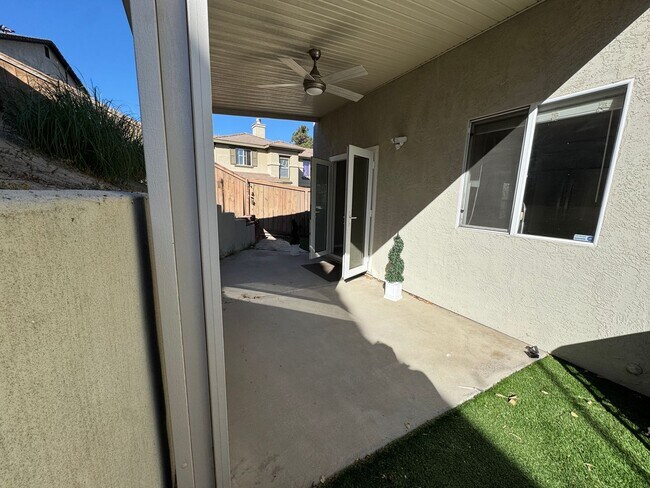 Building Photo - Amazing House For Rent