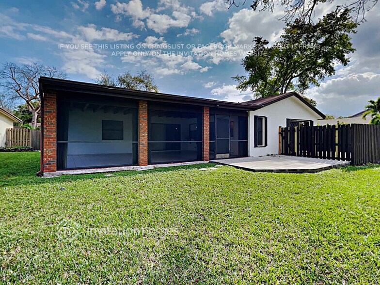 Building Photo - 13417 SW 108th St Cir