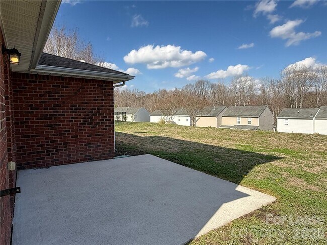 Building Photo - 7516 April Mist Trail