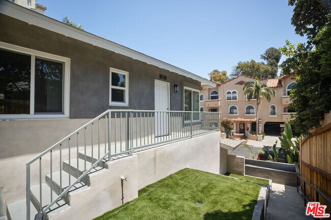 Building Photo - 7127 Ramsgate Ave