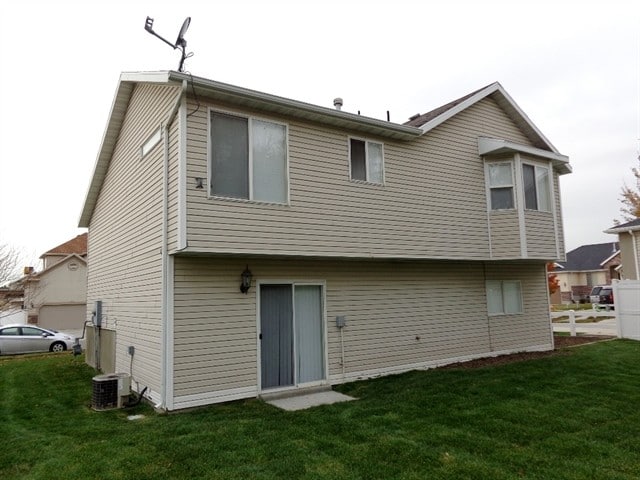 Building Photo - 1836 N Stallion Ln