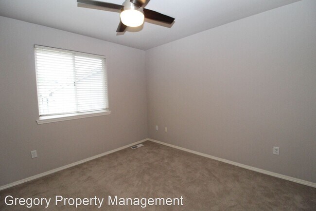 Building Photo - 4 br, 2.5 bath House - 18114 28th Drive SE