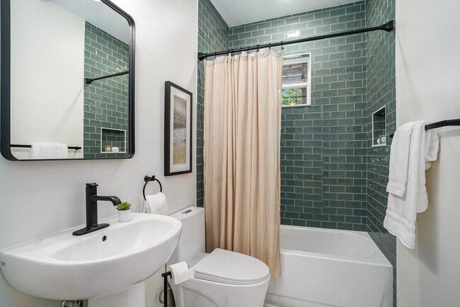 Building Photo - 292 Congress St