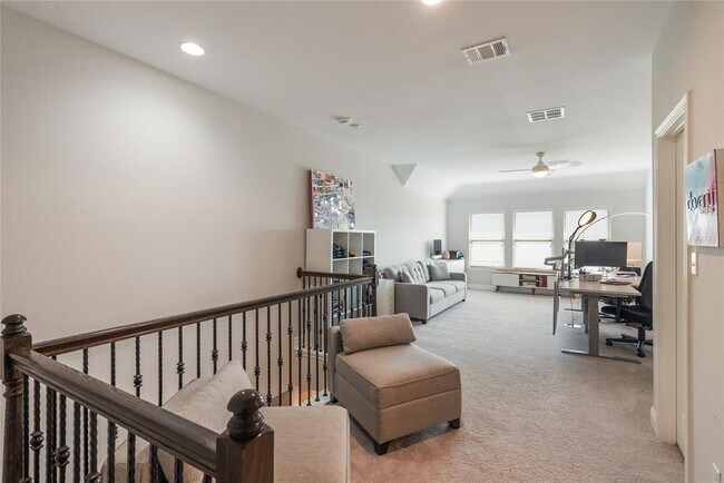 Building Photo - 12305 Lostwood Cir