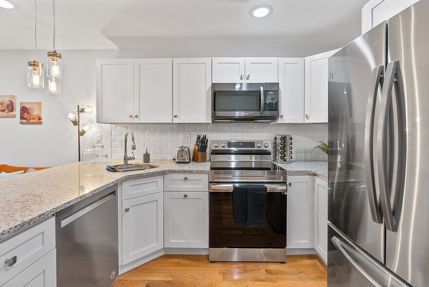 Building Photo - 3025 Baltz St