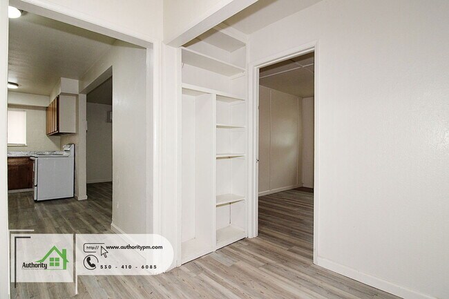 Building Photo - 3120 Pioneer Ln