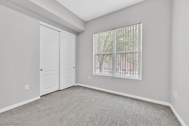 Building Photo - 56 E Serene Ave