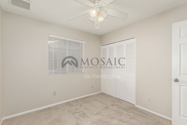 Building Photo - 1261 W Kiowa Cir