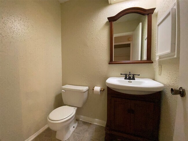 Building Photo - 10531 Golden Meadow Dr