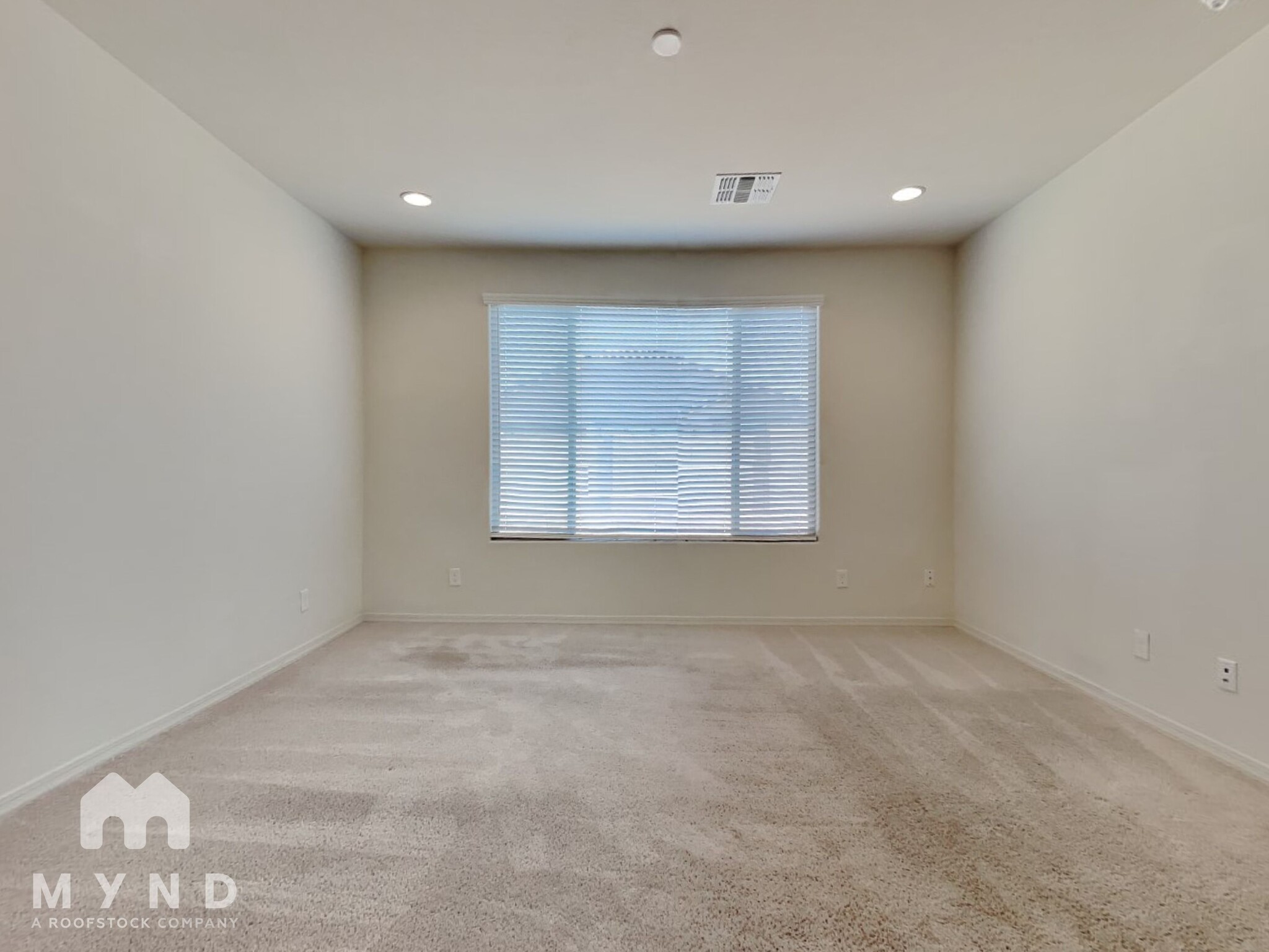 Building Photo - 8756 W Rancho Dr