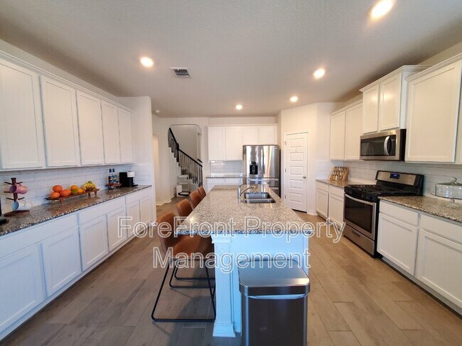 Building Photo - 9331 Aten Shore
