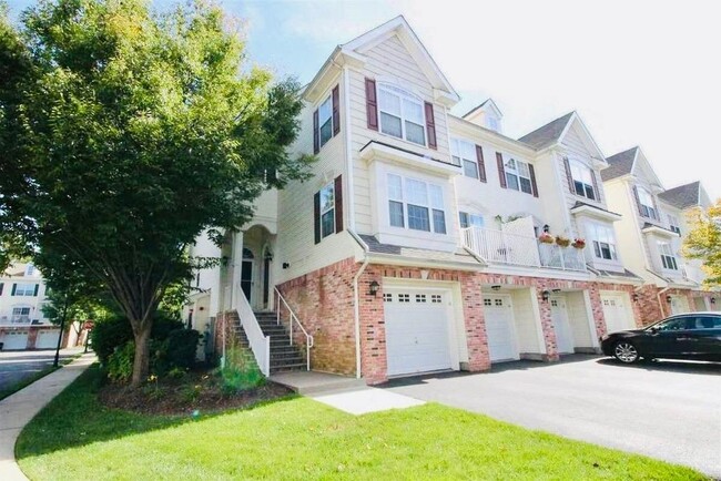 Building Photo - 14 Elco Ct