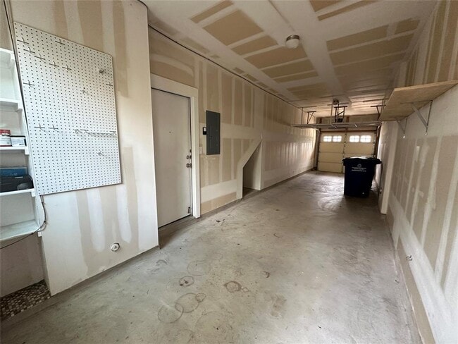 Building Photo - 1032 Sugaree Ave