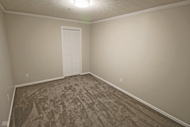 Building Photo - 6585 Reserve Dr