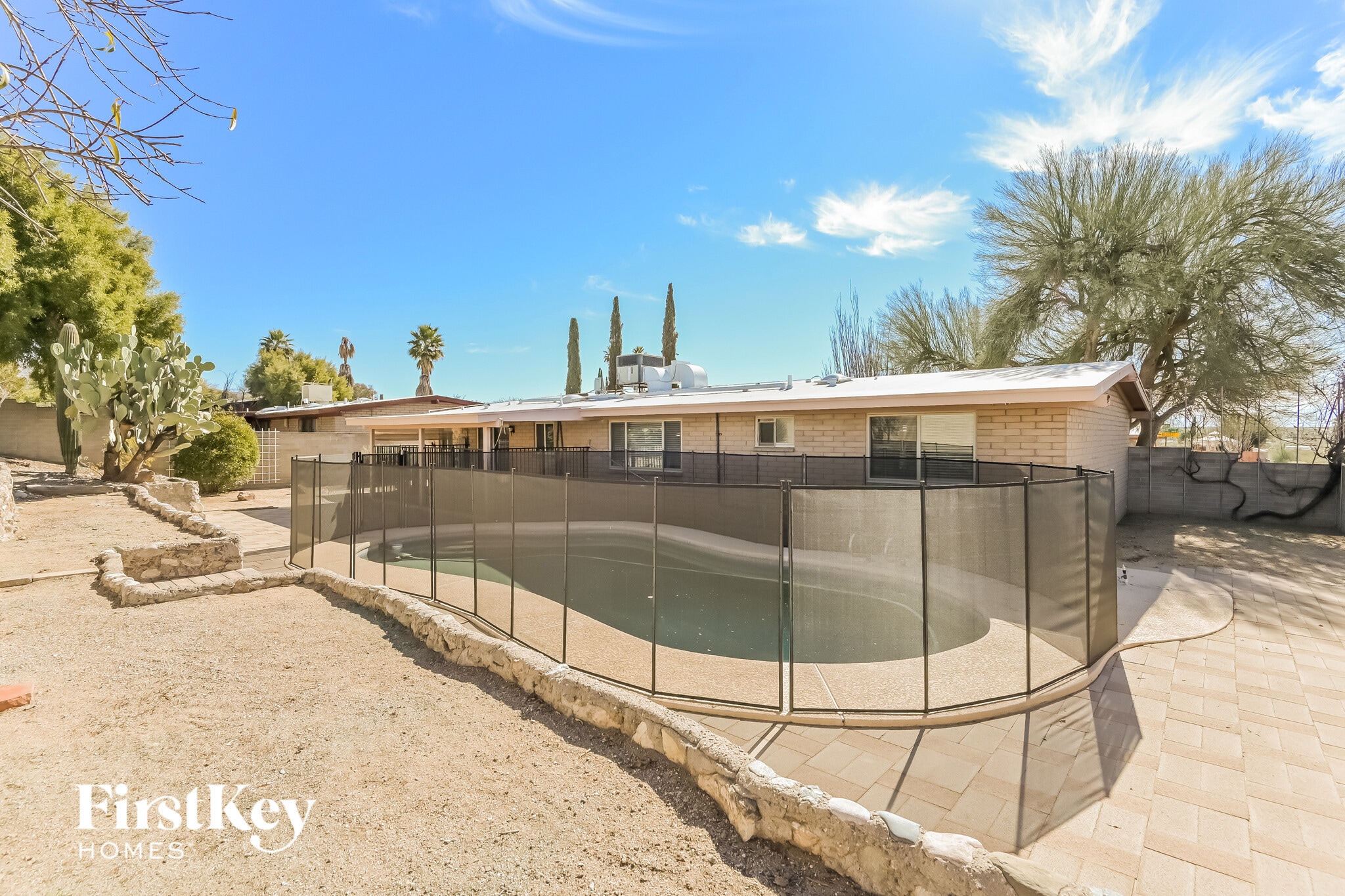 Building Photo - 9801 E Domenic Ln