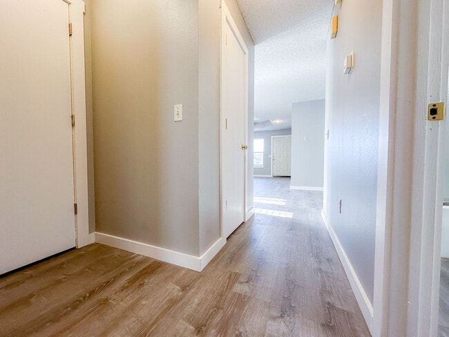 Building Photo - 1444-1446 N Dawn Drive