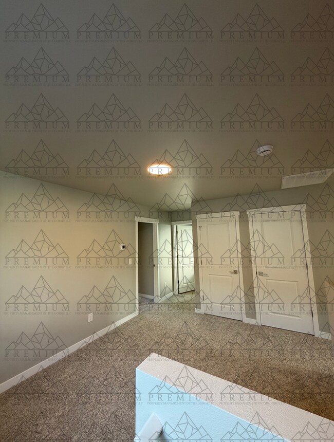 Building Photo - 1st MONTH FREE - 3 BED 2.5 BATH NEW BUILD!