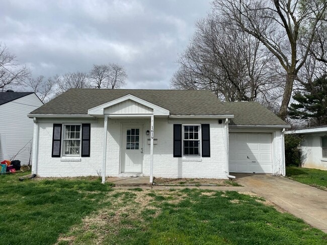 Primary Photo - PRE-LEASING FOR BEGINNING OF JUNE