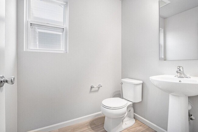 Building Photo - Newly Constructed Four Bedroom Home in Por...