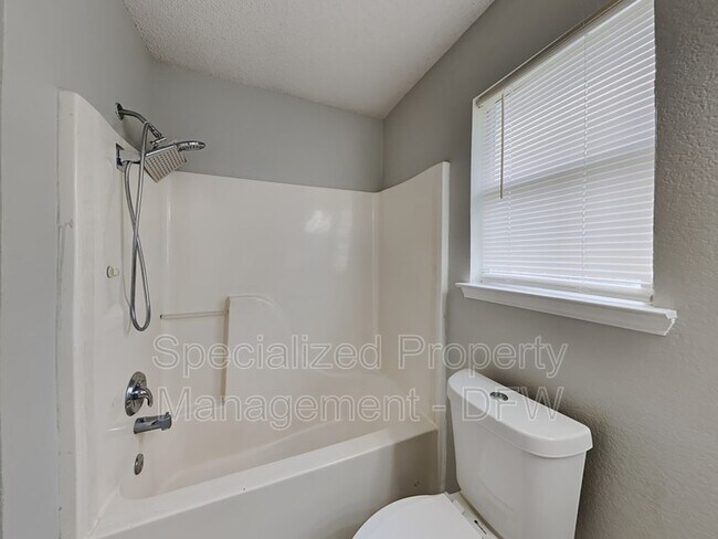 Building Photo - 311 Toronto Cir