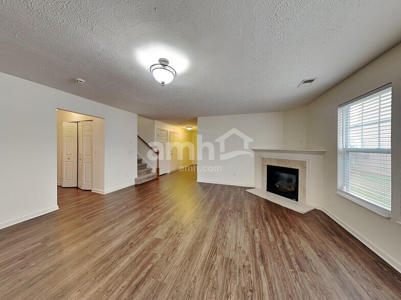 Building Photo - 3521 Chandler Cove Way