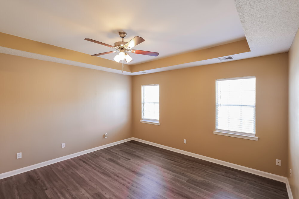 Building Photo - 104 Stonehaven Dr