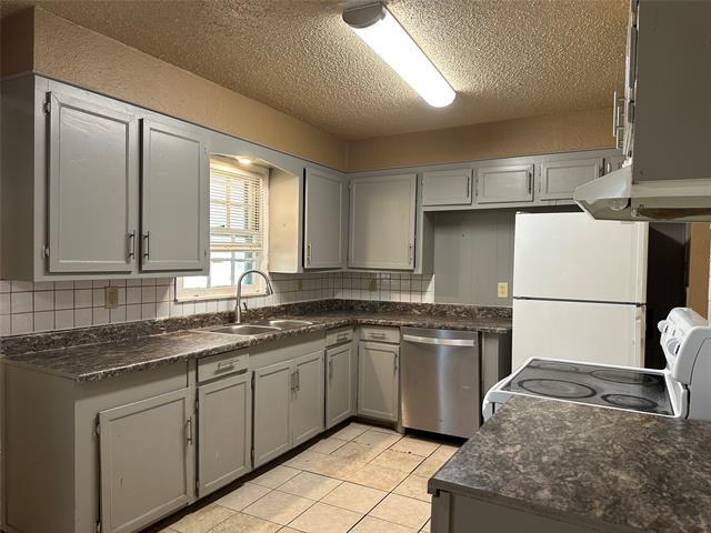 Building Photo - 3296 Sandefer St