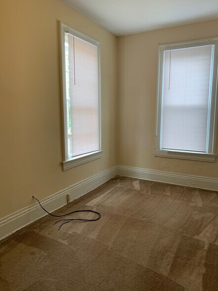 Building Photo - 2437 Ohio Ave